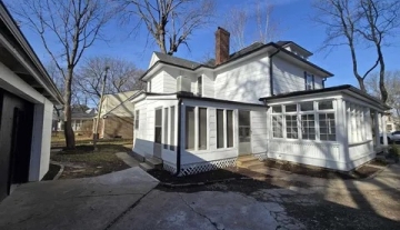 112 E Clinton St Clinton MO 15.jpg